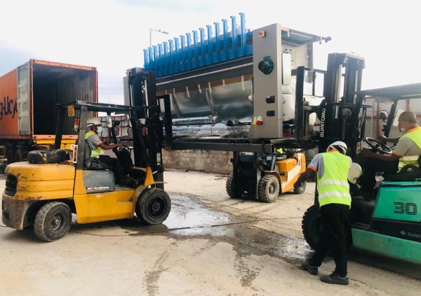 DG Upali Loading and Unloading